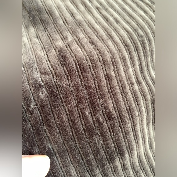 Uniqlo corduroy Skirt - Picture 3 of 6